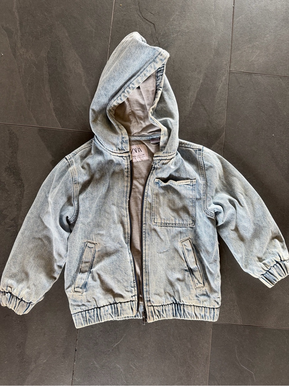 Zara size 4/5 Kids Light Wash Denim Hooded Jacket